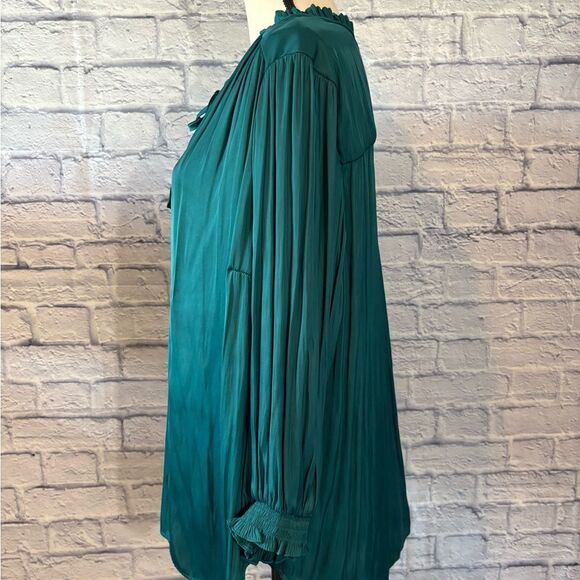 Rachel Zoe Emerald Blouse with Bow Detail - Picture 3 of 5